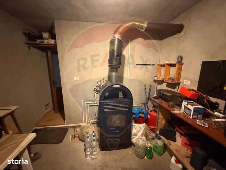 Casă cu 4 camere în Vânători