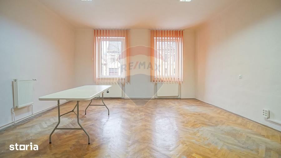 Apartament cu 2 camere semidecomandat în Bartolomeu
