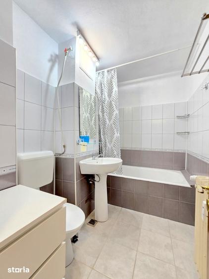 Apartament cu 3 camere decomandat în Decebal