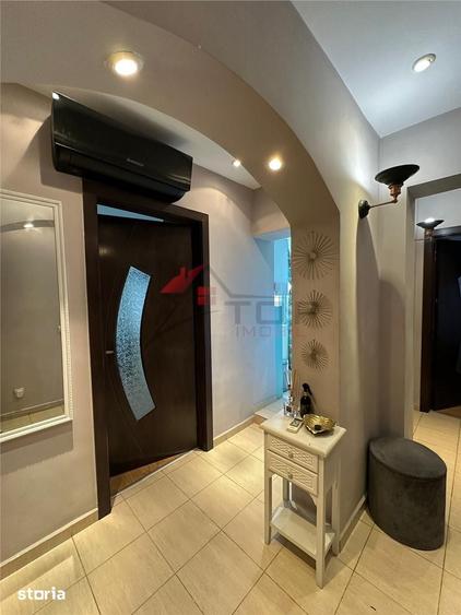 Inchiriere Apartament cu 3 camere Decomandat Nicolina 1 - 5
