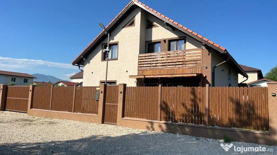 Casă cu 5 camere în Stupini