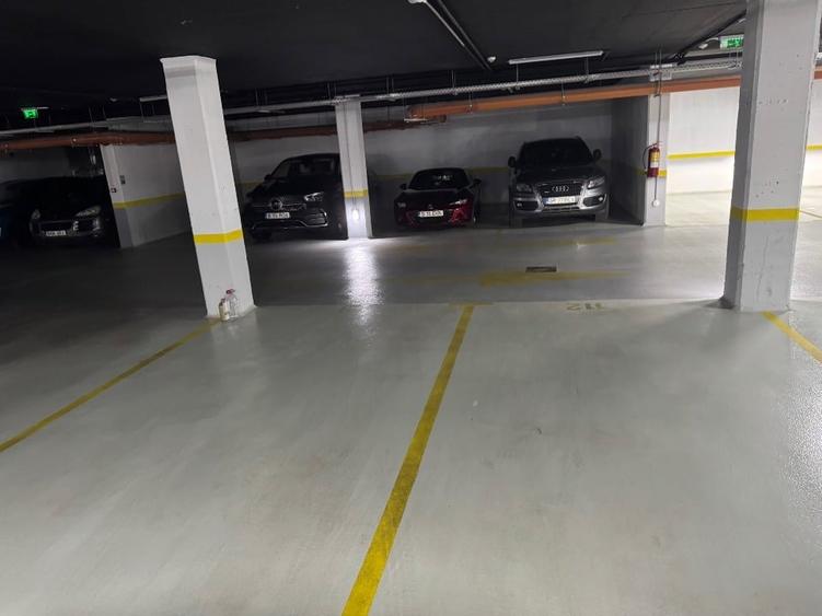 Apartament cu 3 camere decomandat, mobilat în Aviației