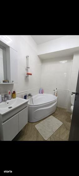 Apartament cu 3 camere decomandat în Chiajna