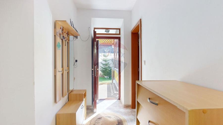 Casă individuală cu 3 camere cu Teren 1049 Mp în Satulung
