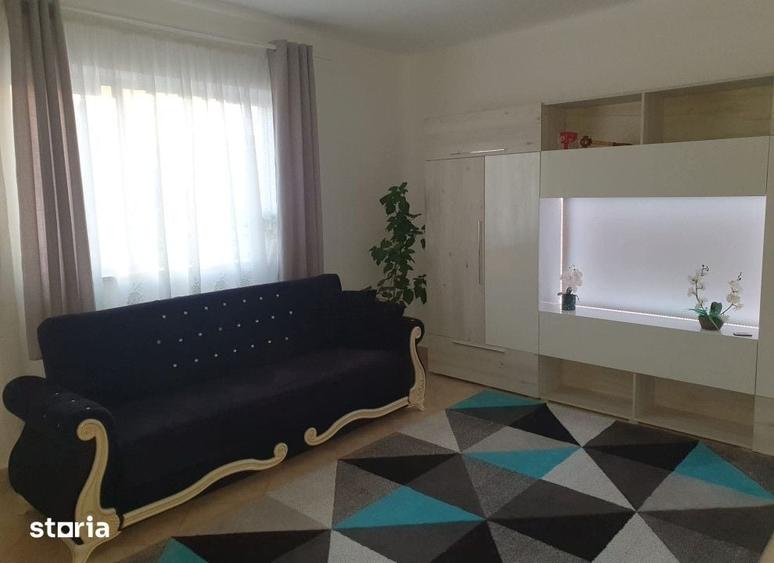 Apartament cu 3 camere în Calea Romanului