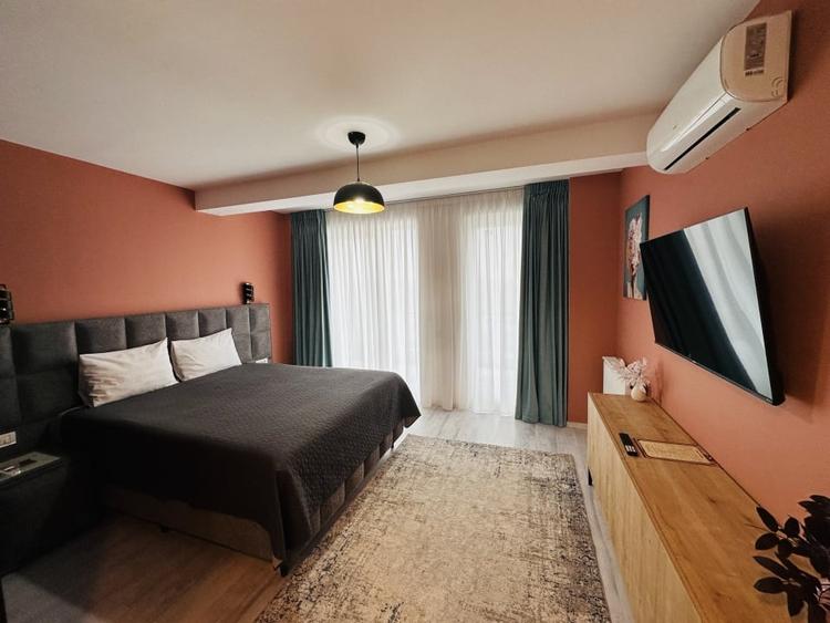 Apartament cu 2 camere decomandat, mobilat în Roșu