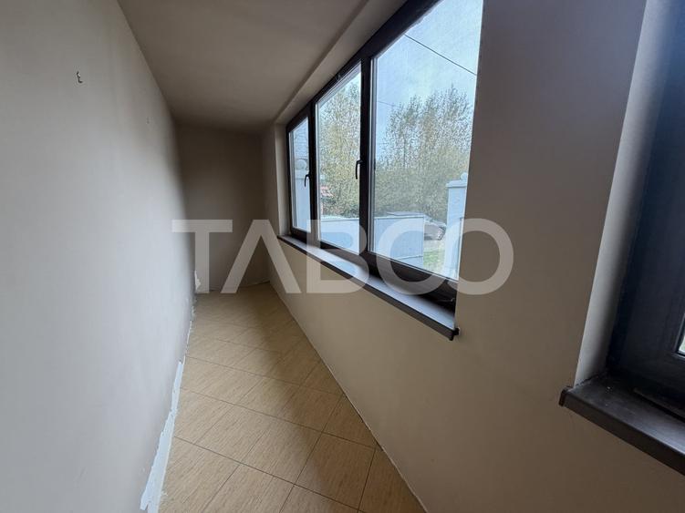 Casă individuală cu 8 camere cu Canalizare în Gura Văii