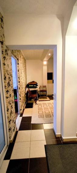 Apartament cu 2 camere decomandat în Calea București