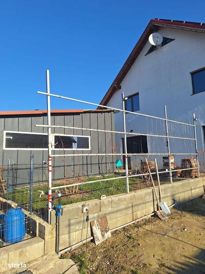 Casă cu 5 camere cu Teren 717 Mp în Central