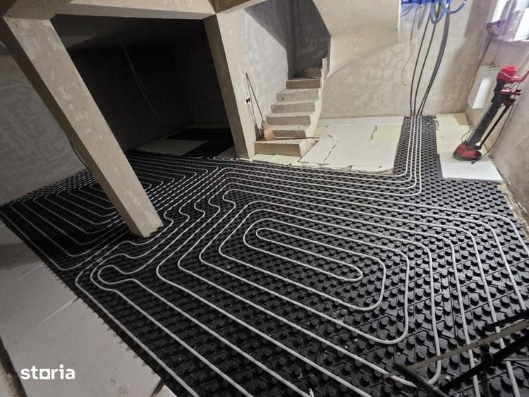 Casă cu 5 camere cu Teren 300 Mp în Central