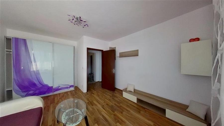 Apartament cu 2 camere decomandat, mobilat în Exterior Est