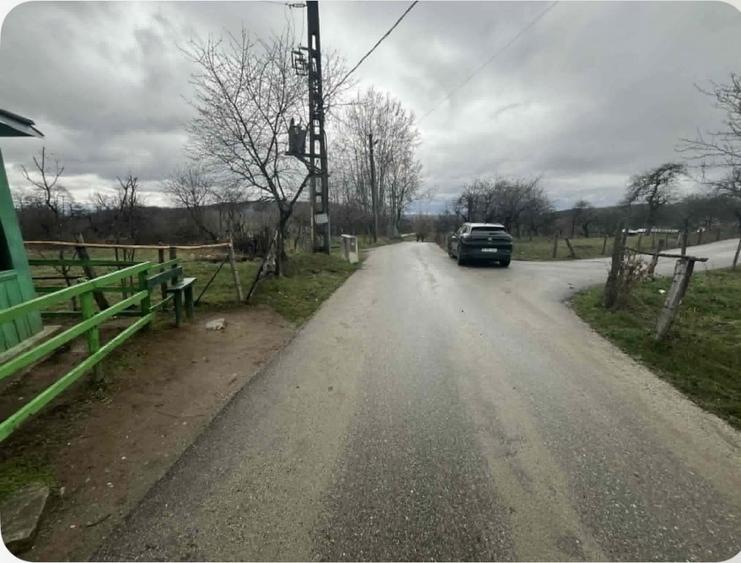 Teren intravilan de Vanzare - 2