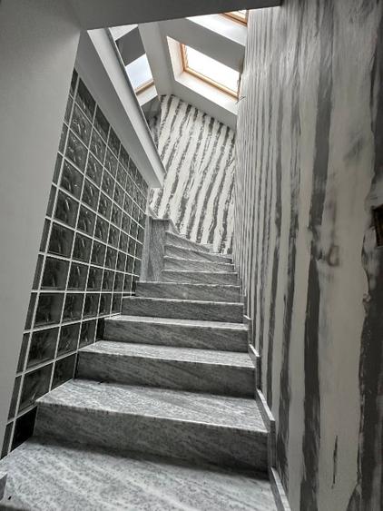 Casă individuală cu 5 camere cu Canalizare în Corbu
