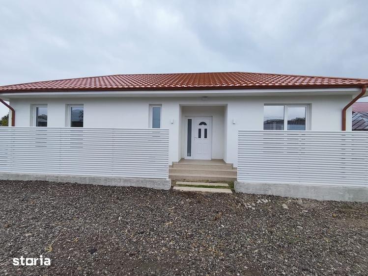 Casă cu 3 camere cu Teren 330 Mp în Crevedia