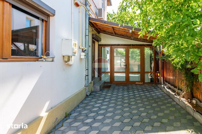 Apartament cu 4 camere în Grivița