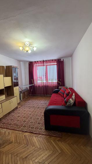 Apartament cu 2 camere decomandat, mobilat în Sud