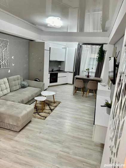 Apartament cu 2 camere decomandat în Central