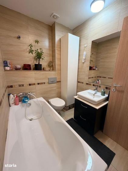 Apartament cu 3 camere semidecomandat în Glina