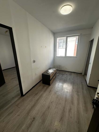 Garsonieră decomandată în Jilava