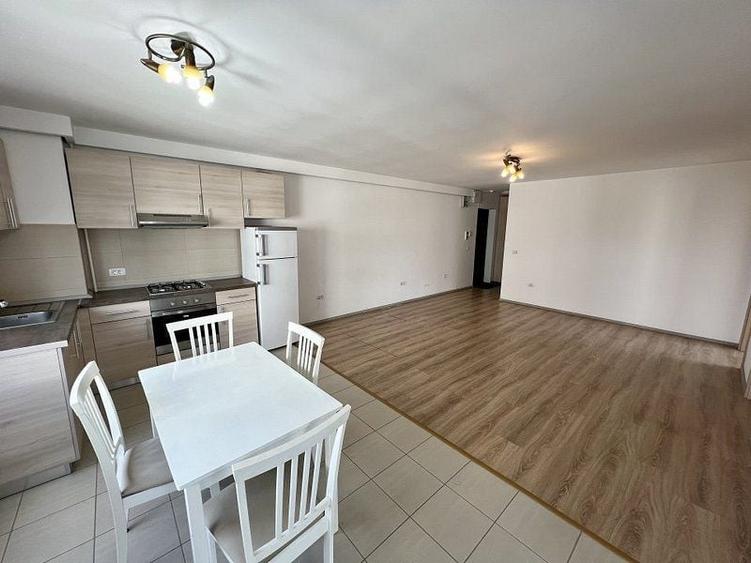 Apartament cu 3 camere decomandat în Gării