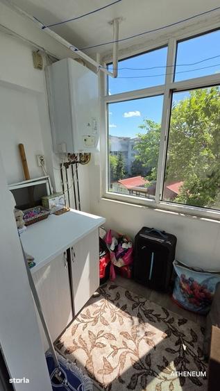 Apartament cu 2 camere decomandat în Nicolina