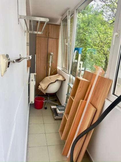 Apartament cu 2 camere semidecomandat, mobilat în 1 Mai
