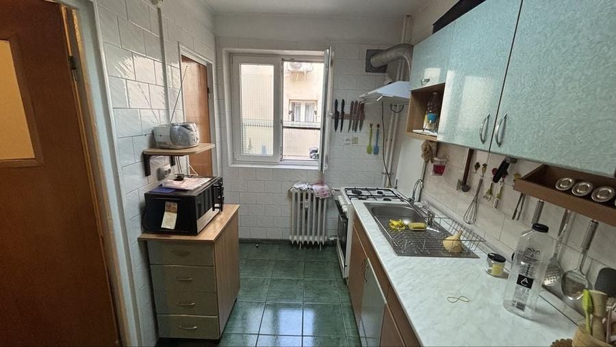 Apartament cu 3 camere decomandat în Pantelimon