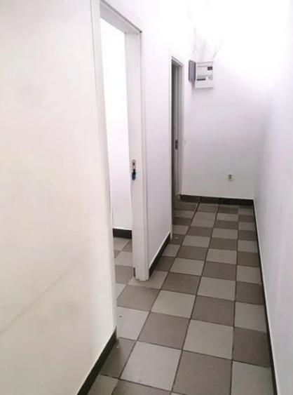 Spațiu comercial, de 90 mp, în Central