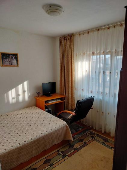Apartament 3 camere, B-dul M. Eminescu, nr. 8, Carrefour - 1