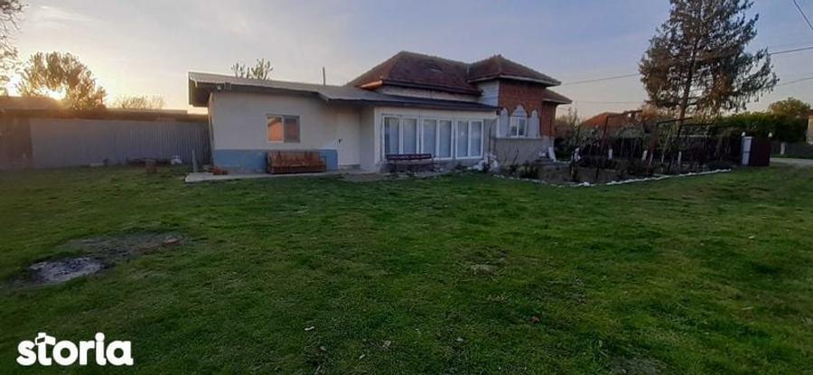 Casă cu 4 camere cu Teren 109 Mp în Leordeni