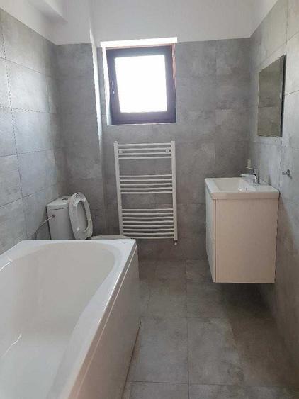 Apartament cu 2 camere decomandat în Exterior Vest