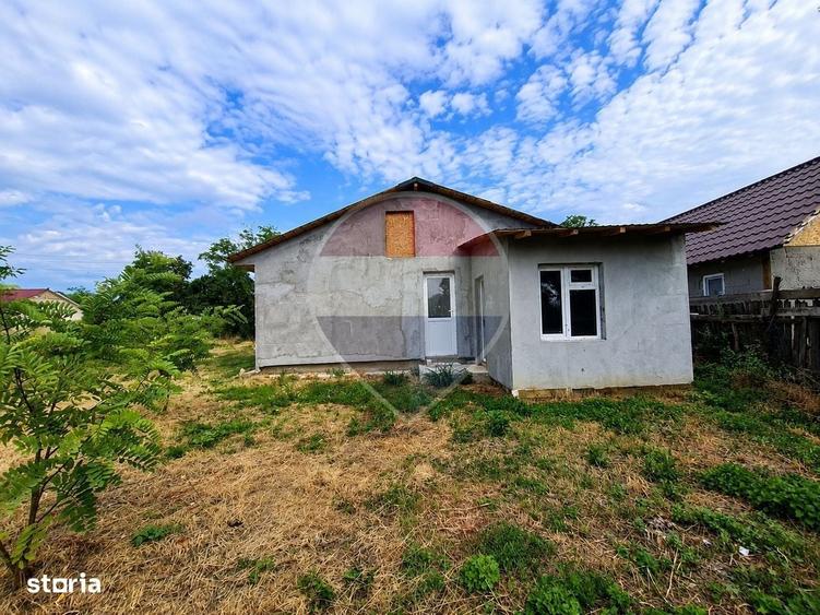 Casă cu 3 camere în Budești