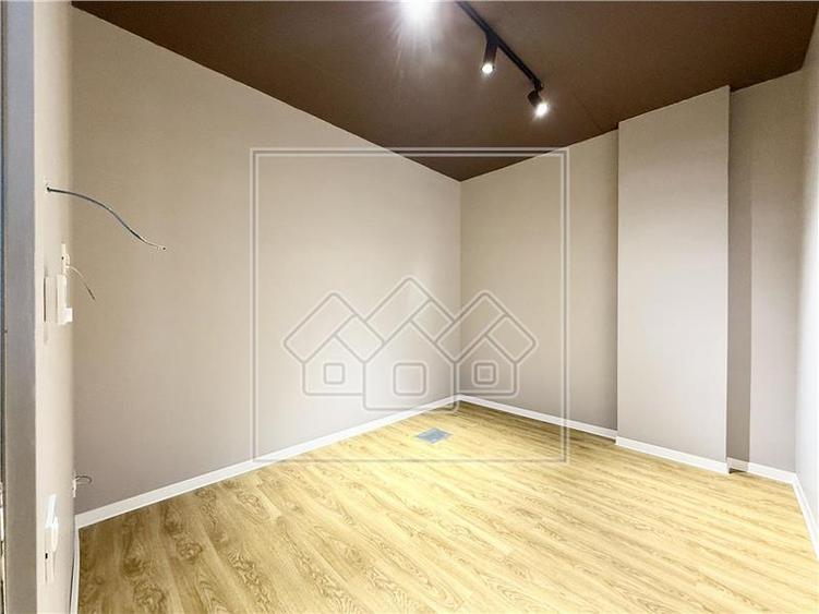 Spațiu comercial, de 174.5 mp, în Turnișor
