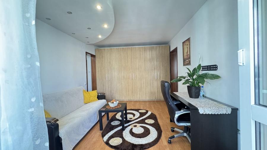 Apartament cu 2 camere semidecomandat, mobilat în Moșilor