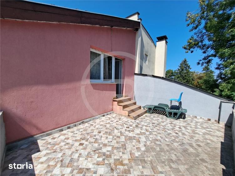 Casă cu 5 camere cu Teren 250 Mp în Central