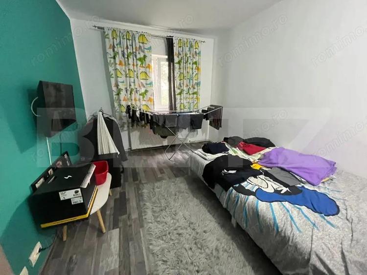 Apartament cu 4 camere decomandat, mobilat în Central
