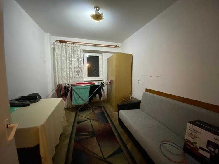 Apartament cu 3 camere decomandat în Valea Aurie