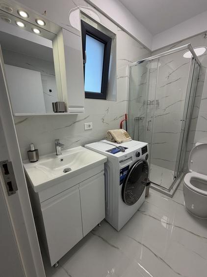 Proprietar inchiriez apartament 2 camere loc de parcare central Otopeni - 4