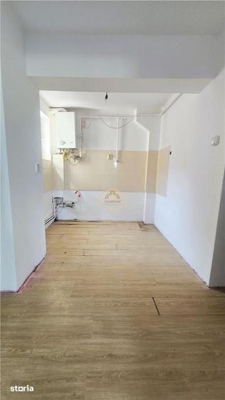 Apartament cu 2 camere decomandat în Micro 14