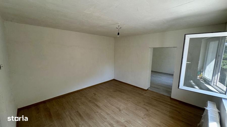 Casă cu 3 camere în Central