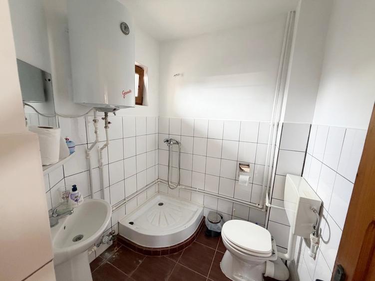 Casă cu 5 camere cu Teren 2289 Mp în Murighiol