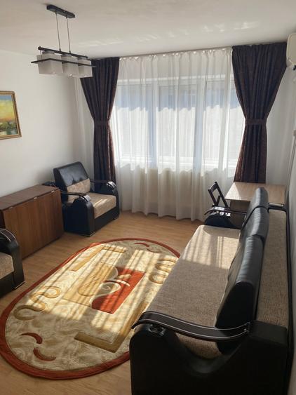Apartament cu 2 camere semidecomandat în Banca Națională