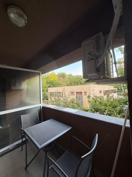 Apartament cu 2 camere nedecomandat în Mărăști