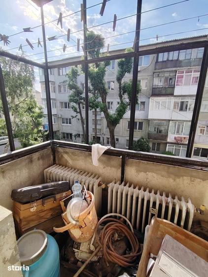 Apartament cu 2 camere semidecomandat în Micro 11