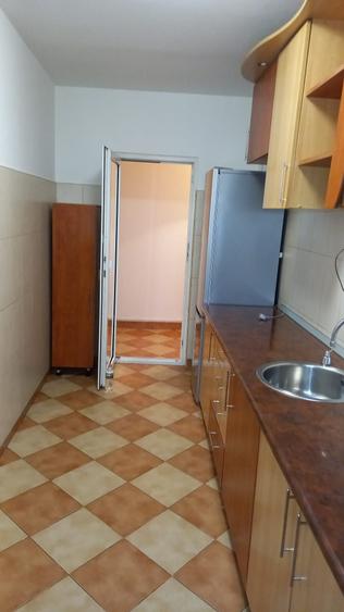 Apartament cu 2 camere decomandat în Griviței