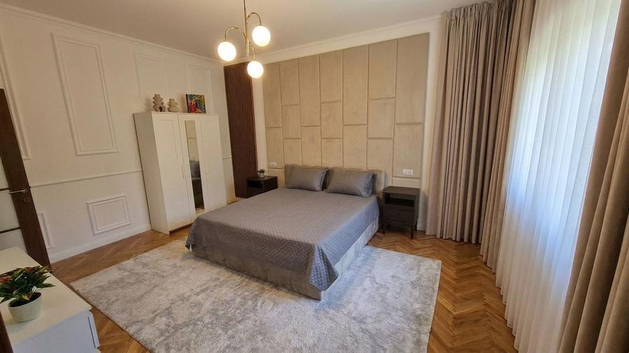 Apartament cu 3 camere semidecomandat, mobilat în Kiseleff