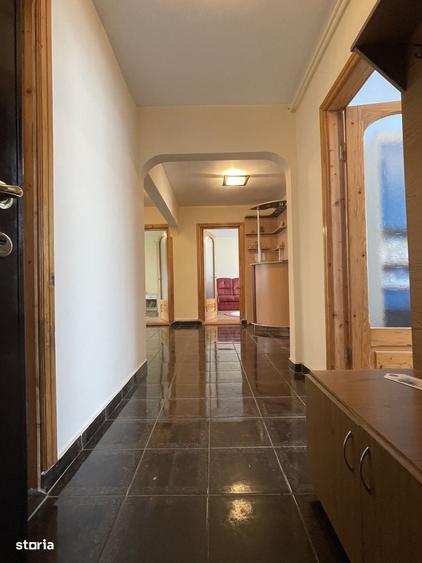 Apartament cu 4 camere în Central
