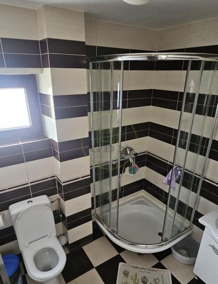 Casă individuală cu 3 camere cu Canalizare în Malu Mare