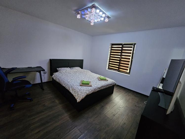 Casă individuală cu 5 camere cu Piscina în Cârcea