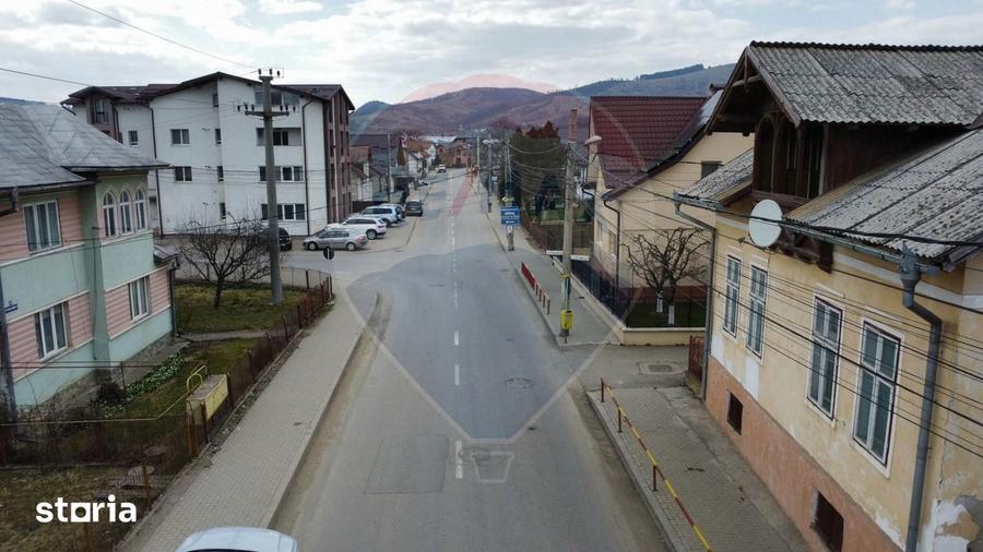 Casa de vanzare in GURA HUMORULUI zona Arini? 250 mp teren - 13